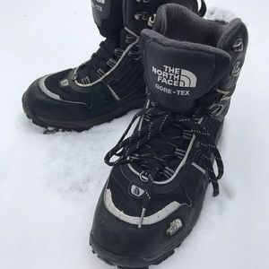 Northface men’s black snow boots, size 10